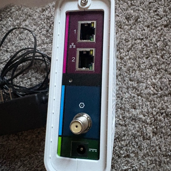 Arris surfboard Wi-Fi Router - Picture 4 of 8